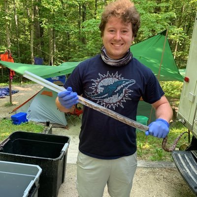 Wildlife Biologist. Herpetologist. MS student at UAH. Snake ecology and road mortality. He/him