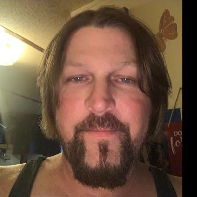 MizelleTravis's profile picture. Vanilla starfish. Rebel venom crew. Lifer