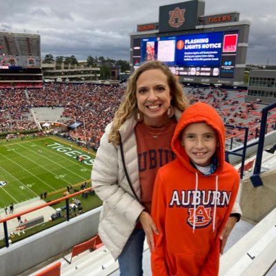 Mom and working professional who loves Auburn football