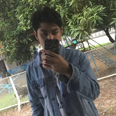 e_kyle16's profile picture. weeb