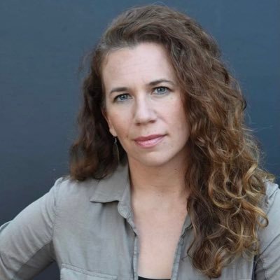 🎭 Actor. 📖 Narrator. 🫳🏼🎎 Puppeteer. 🐈 Cat Mama. 🌱 Gardener. 🧘🏽♀️Yogi.