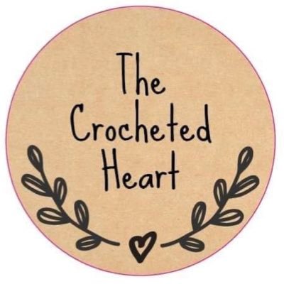 Maker of crocheted pretties, lover of tea, cakes, yarn and daisies ♥️
