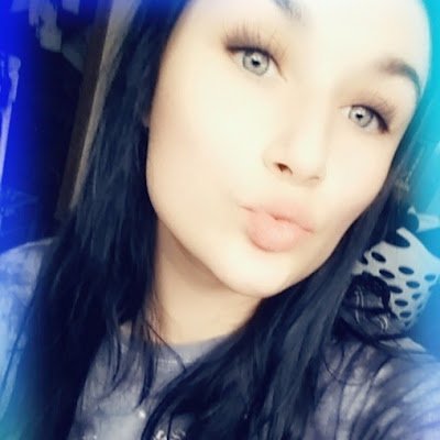 CieraRenee100's profile picture. Bluehairchickk👻 🖤&💙
