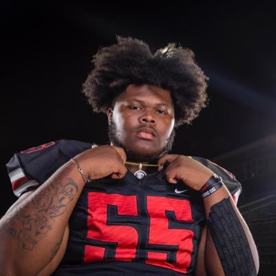 1kDevvo's profile picture. 1⭐️ #PhenomAthlete Head Coach @CoachQuinn19 || GPA: 3.0 || 6’0 285 DT/NG @WestwoodFB🏋🏾‍♂️ C/O 22” 1x Region Champion Contact:DevvJackson@icloud.com
