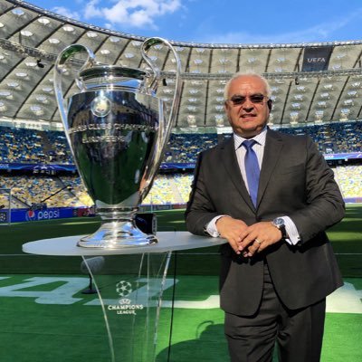 On Air Soccer Announcer, 90' del deporte más hermoso del mundo, ⚽️ 28 Años #ChampionsLeague, 2020 CT Soccer Hall of Fame Inducted, FIFA/CIES Sports Management.