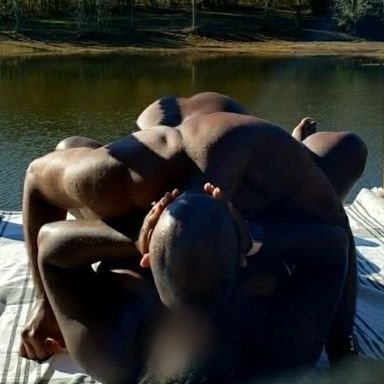 Kinky black couple looking for other kinky folks to travel and play with #hotwife #stag #blackswingers..