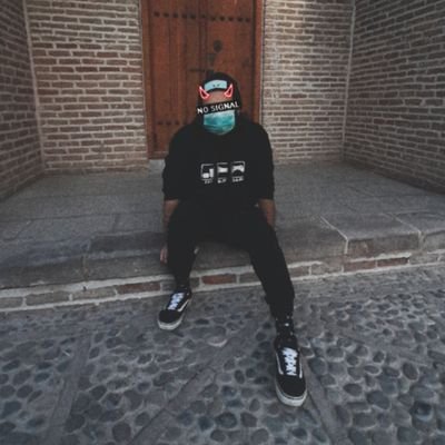 ali_damadi's profile picture. مُردن چیزی نیست ، زندگی نکردن ترسناکه

https://t.co/iRRDAL6G4R