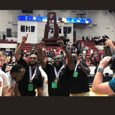 Hawthorne Hornets girls & boys basketball🐝🏀 |Boys coach:@coachbowie_HHS| Girls coach:@CIngram_85| Boys 2x State Champs🏆 | Girls 3x State Champs🏆