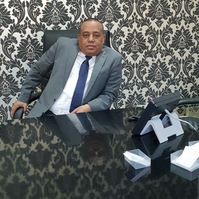Enjoy life with four footed animals. Scared of two footed ones, as they are more dangerous than that walk on four. Writer, teacher, chief editor, poet.