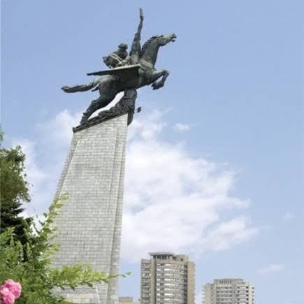 우리에게는 이미 달성한 성과도 귀중하지만 축적된 매운 경험도 매우 귀중합니다. 이들 모두는 금전을 주어도 살수없으며 향후 새로운 승리에 대한 귀중한 원천이 됩니다.
최후의 승리를 위하여 앞으로