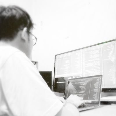 I'm a Software Engineer and forever learner, I also love to play bass guitar コードはfumです