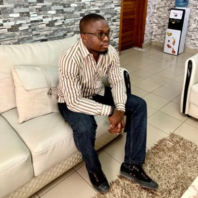 Joe_Ndagano_243's profile picture. licence en gestion économique et pétrolière 🛢⛽️, certifié ISC MOANDA sur le forage et sécurité , entrepreneur , politicien de formation , agent marketing .