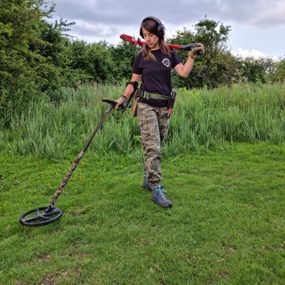 • Freelance Motion Designer • Lover of History & Metal Detecting • PAS recorder • Amateur Genealogist • she/her emmadesign@hotmail.co.uk
