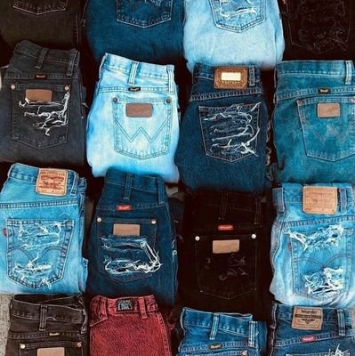 •Send to all countries✈
•Classy jeans💯
•High quality
•DM to order