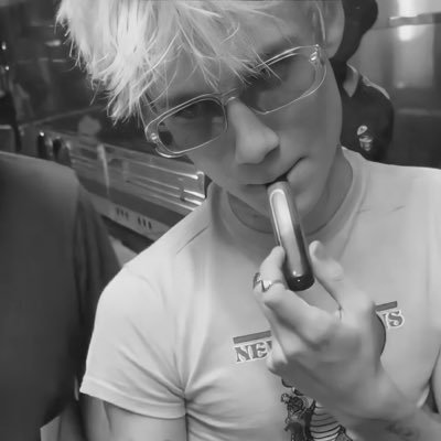 hsslrvape's profile picture. { she/her } 🇦🇷