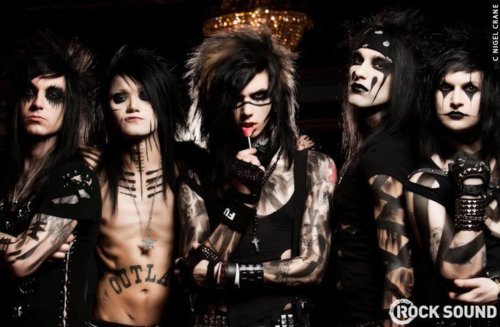c0ffin_'s profile picture. used to be welovebvbx, black veil brides are life. i'll follow back if you ask.