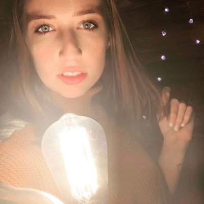 ASMR Creator | Twitch Partner | Gaming Addict | Fantasy Enthusiast | She/Her | Chrissy on @Twitch