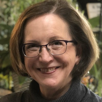 Instructional Designer, Quality Matters Coordinator, Ed Tech Instructor, Masters from Purdue in Learning Design & Tech, musician, Springer Spaniel Mom