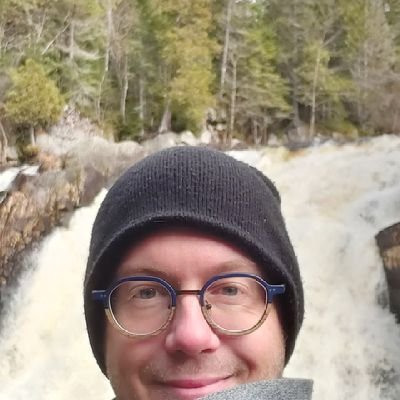 SMCSIDE's profile picture. Fier papa imparfait!