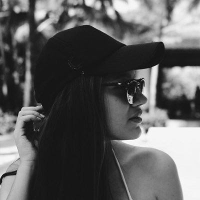 PaolaHerrera__'s profile picture. 