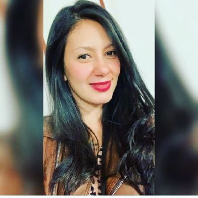 adri20_09's profile picture. 