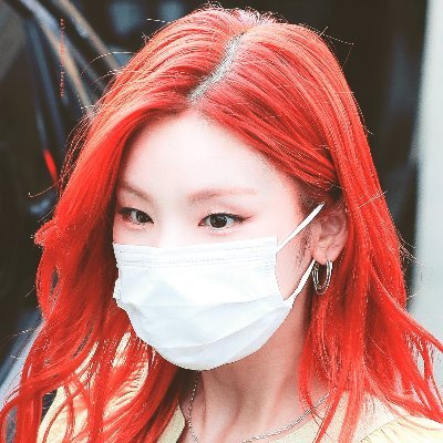 ♡Comiendo cereal y viendo películas con Chaeryeong y Yuna♡