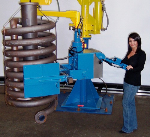Strongarm Industries provides custom designed ergonomic Industrial Manipulators for all industries.
