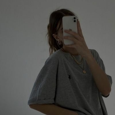 acadpur's profile picture. acad purposes