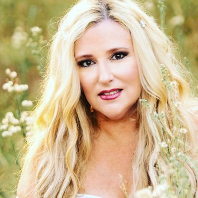 Cynthia Renee is a singer-songwriter who recently signed as a Development Artist with SSM Nashville. Click on her website below to read about her journey.