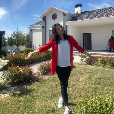 aysun_hizli's profile picture. Aşk'a sevmeye aşığım 🤍