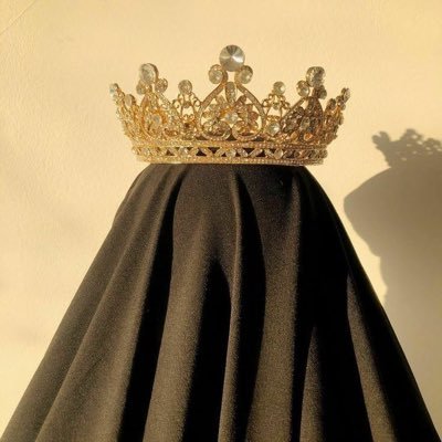 unknownbee66's profile picture. different angle, different opinion