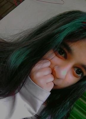 💋__Angry_Bird__💋™
👑Queen øf my øwn łife😍
😎Attitude depends øn u😊
🎶Music lover❤
😋Irritating løve😎
😉My haters :f**k