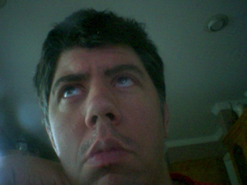 im cool man nice swreet singel man tan color skin arverhal sazes