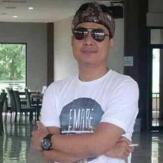 UnaraUsman's profile picture. networks