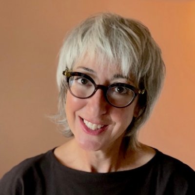 thaler's profile picture. Award-winning expert on institutional storytelling, guiding visionary leaders on engaging and inspiring audiences worldwide. Global keynote speaker.