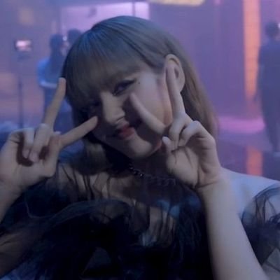 hi this account is dedicated to posting pictures of bts and blackpink, follow us and activate as notifications!
