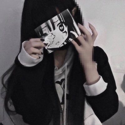 pf12zODaqrlyQYG's profile picture. 17