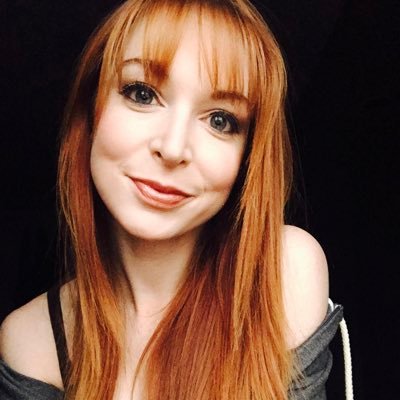 LisaFoiles Profile Picture