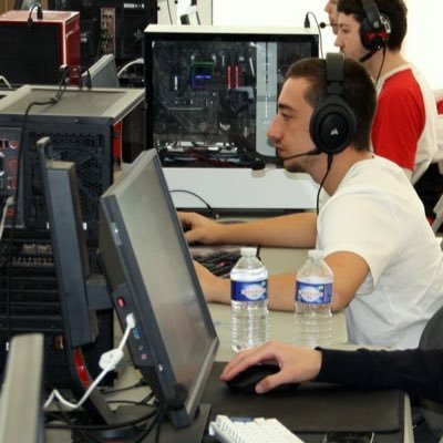 al0azFR's profile picture. 💎