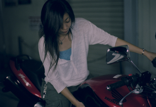 風の吹くまま気の向くまま。好きなことを好きなように、自己責任でお願いしゃす。HONDA・Hornet DX(赤×黒)乗り。音響やったり照明やったり舞台監督だったり制作だったり。最近はライブ配信の中の人です。