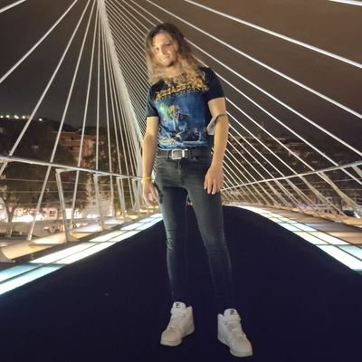 KingErnstt999's profile picture. 