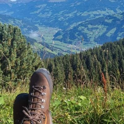 Sue_howdoyoudo's profile picture. Just me