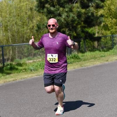 Thischapruns's profile picture. Father, Teacher, Runner, Blogger and all round good chap. Can mainly be found bumbling around Instagram @thischapruns #runner #triathlon