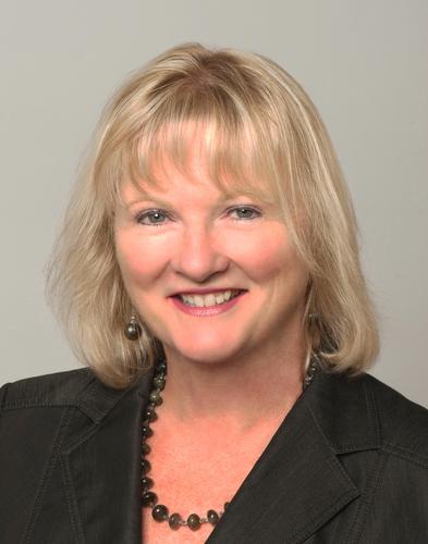 Martha currently works with Compass Real Estate; offering luxury homes for purchase. DRE 01346204