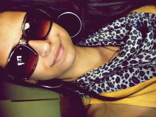 Vanessa Xaviier,goiiiana de coração,São paulina,Geminiana...Pessoa simples mas quee vale a pena conhecer!! *_* ;D