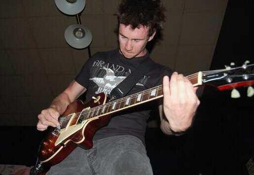 1aman3wb's profile picture. To me, being a newbie is a mindset of knowing there are always new things to learn about or improve on, which is exactly what I am open to in this new big city.