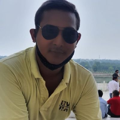 समंदर को ढूंढती है नदी जाने क्यूं,
पानी को पानी की ये कैसी प्यास है...