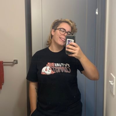 usually thinking about worms // simp for blue gatorade // proud @pwunion1 member