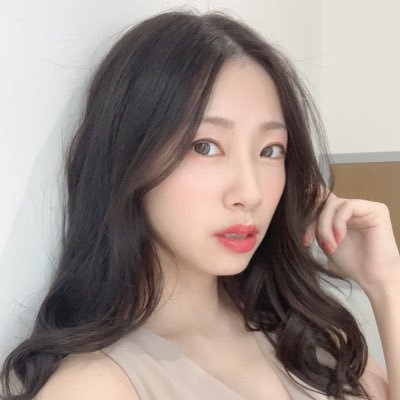【official account】青い女豹★舞崎ひろえ です。2014〜2020元レースクイーン(S耐,GT,D1GP)/現在はモデル、京商アンバサダー、イベントコンパニオン/美容とネズミのチンチラが好きです🐭🧚♂️お弁当よく載せる人。天秤座🌏フォローはお気軽に!インスタ→hiroe_maizaki1007