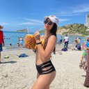 Laura Michell - @Santanaxxx_ - Twitter